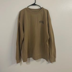 Tan crewneck sweatshirt